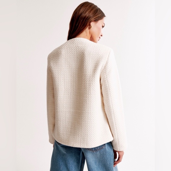Abercrombie & Fitch Collarless Tweed Jacket in Cream - Picture 4 of 8